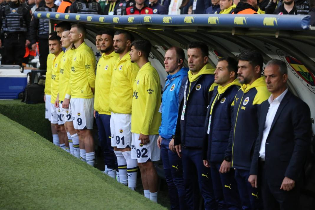 Fenerbahçe Beşiktaş derbisinde görülmemiş şey - Resim: 2